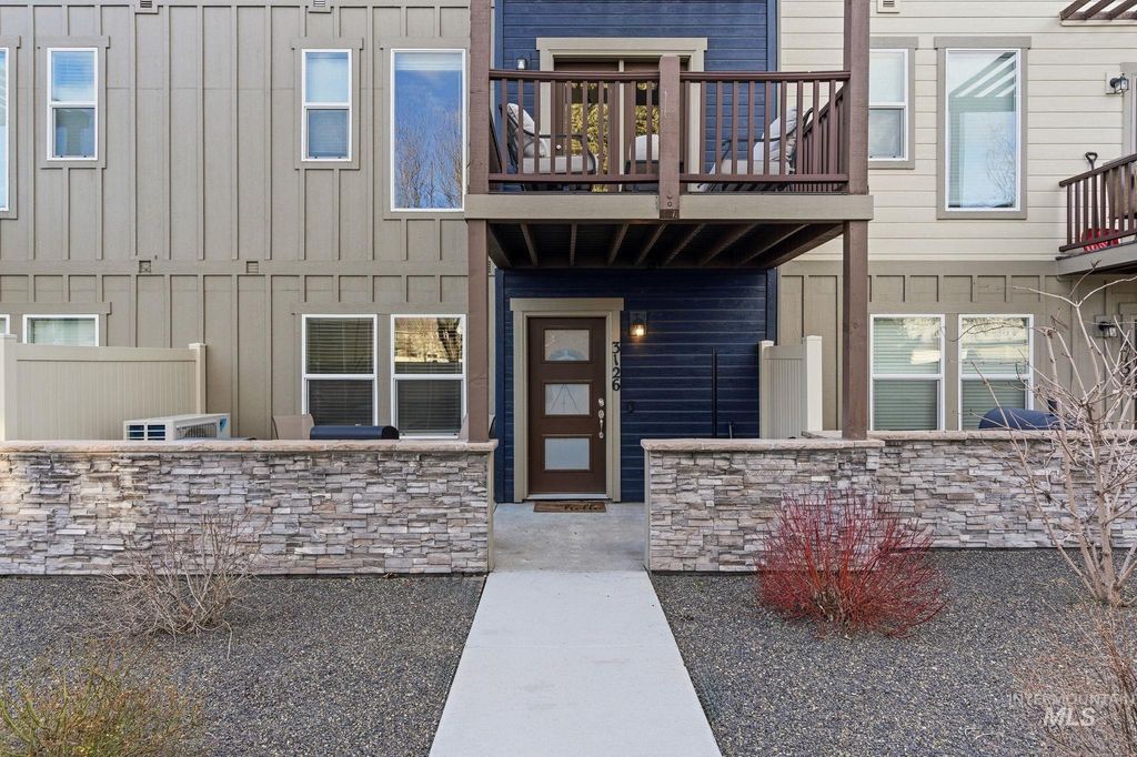 Photo of 3126 N Network Lane, Boise, ID 83704 (MLS # 98976022)