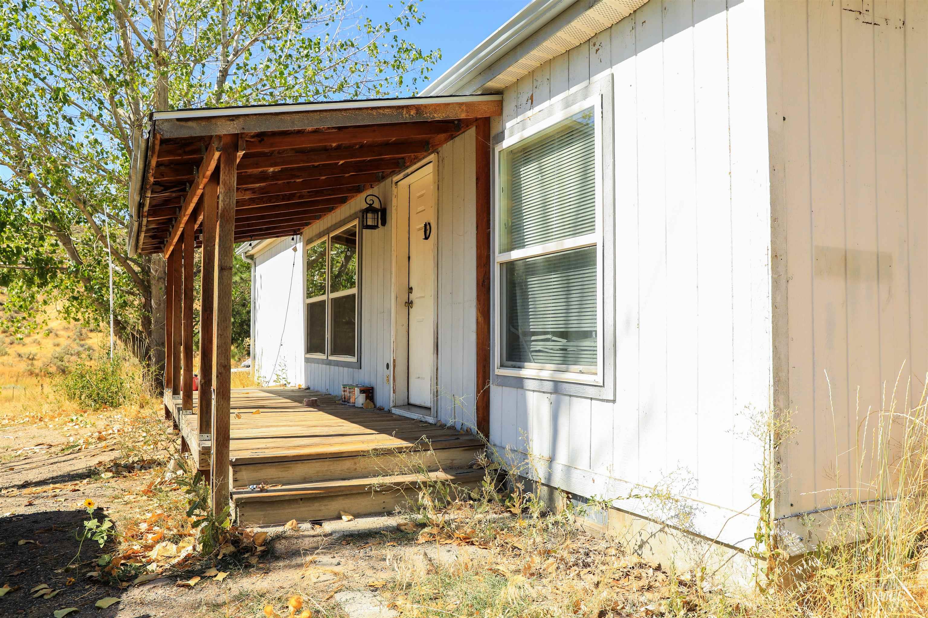Entrance to property