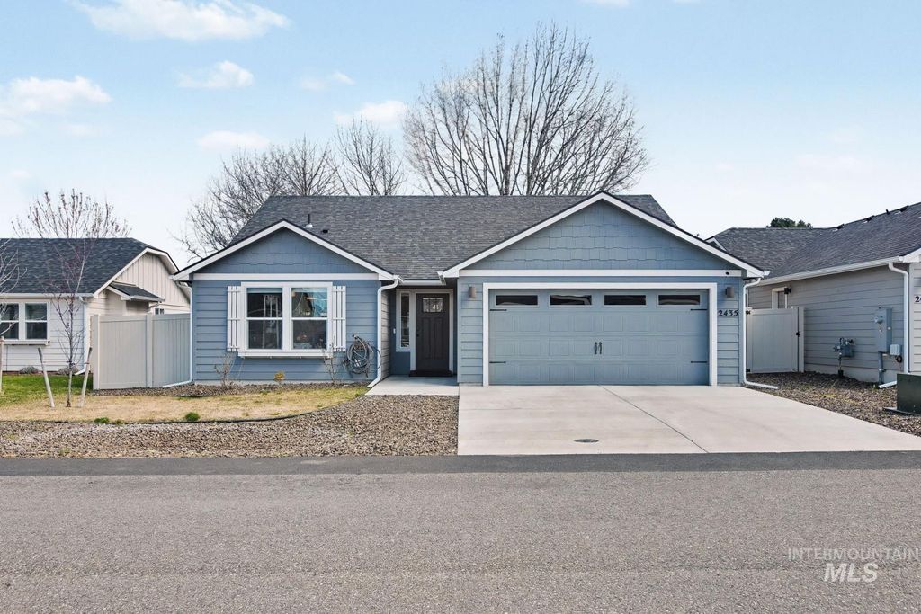 Photo of 2435 Legacy Court, Clarkston, WA 99403 (MLS # 98979589)