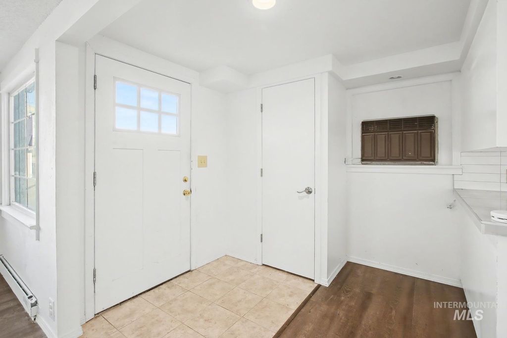 Photo of 1830 Columbia Street, Pomeroy, WA 99347 (MLS # 98971315)