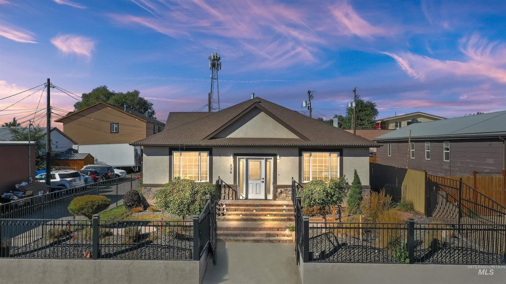 Photo of 130 E Ave B, Jerome, ID 83338 (MLS # 98964069)