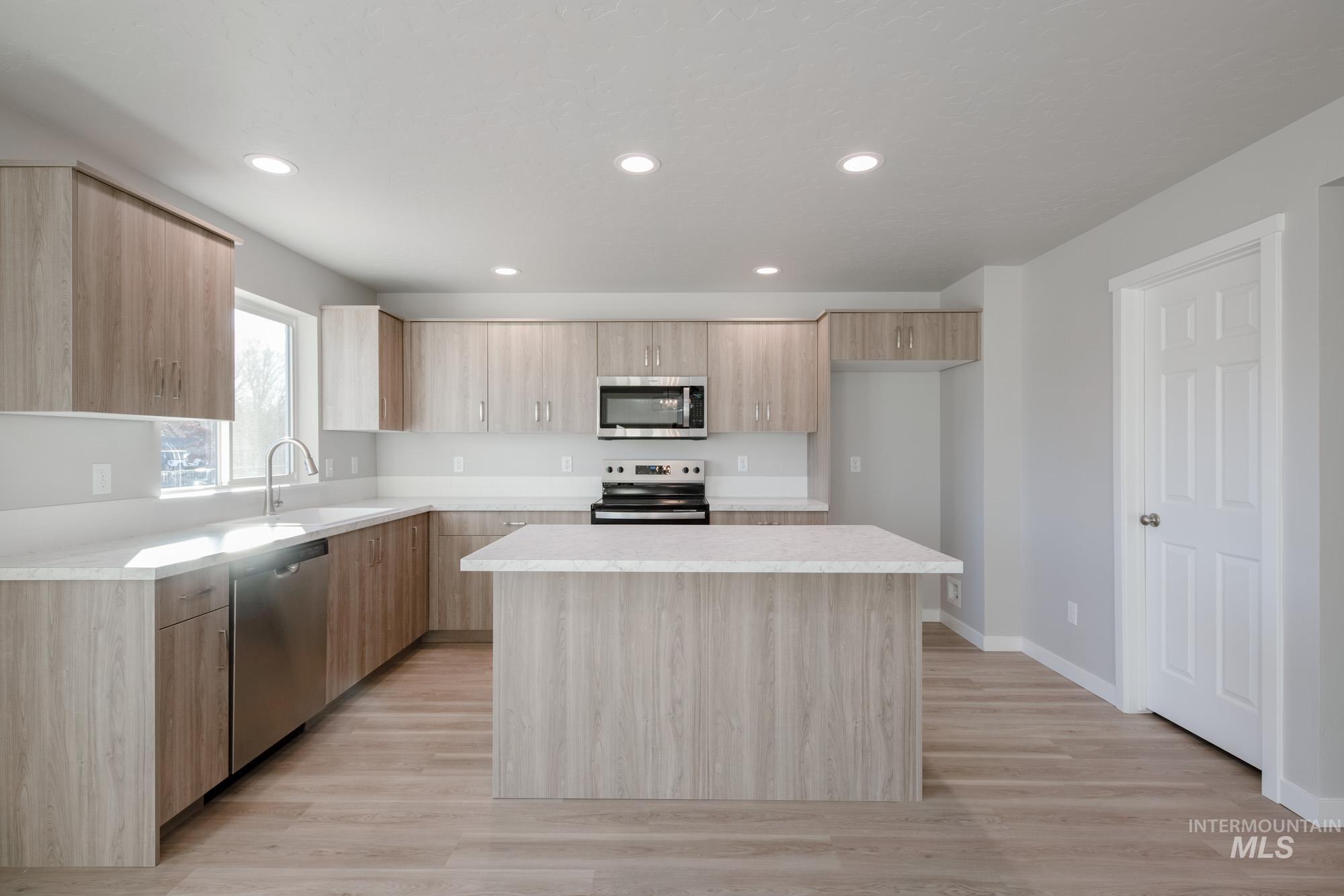 2910 W Animas Creek Dr