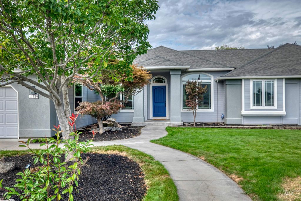 Photo of 11940 W Kittredge Dr, Kuna, ID 83634 (MLS # 98972095)