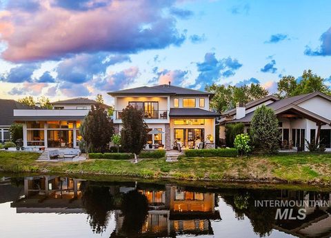 Photo of 2654 S Creek Pointe Lane, Eagle, ID 83616 (MLS # 98965475)