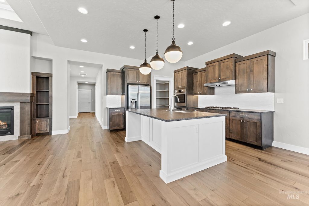 Photo of 3363 E Kalinga Ln, Meridian, ID 83642 (MLS # 98977953)