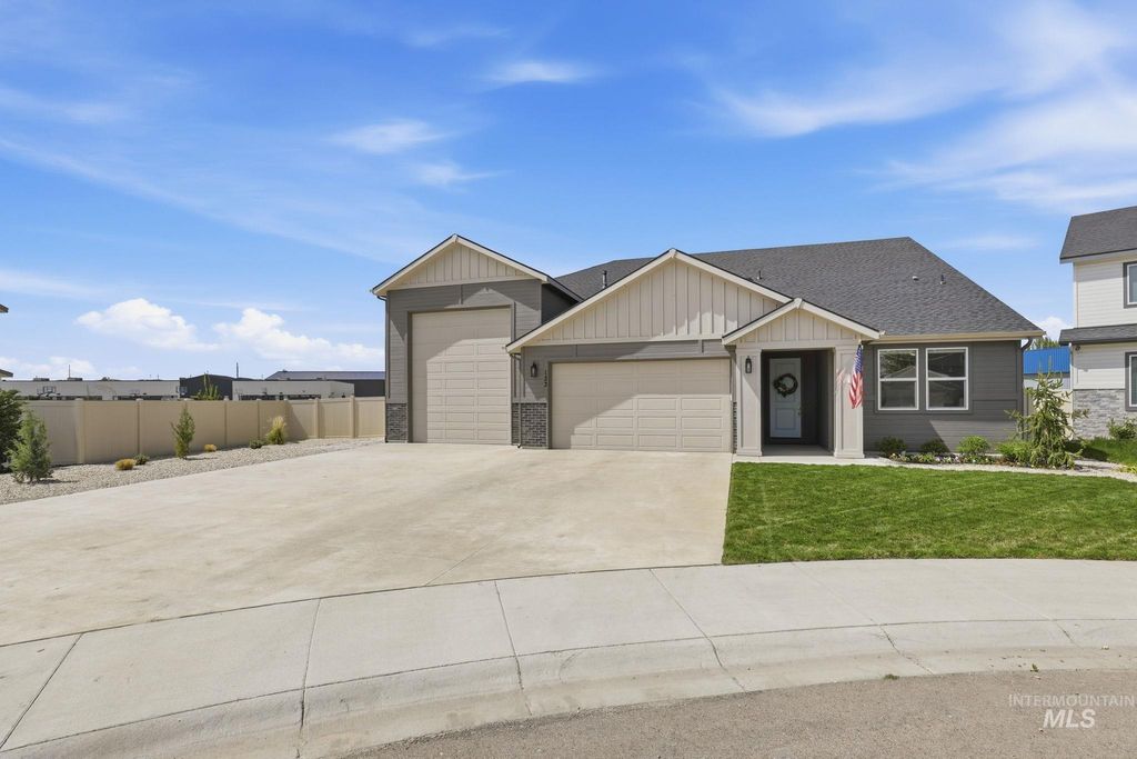 Photo of 133 Insight Ct, Middleton, ID 83644 (MLS # 98982517)