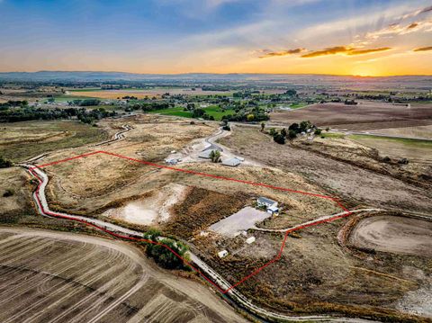 Photo of 1203 Locker Avenue, Parma, ID 83660 (MLS # 98964263)