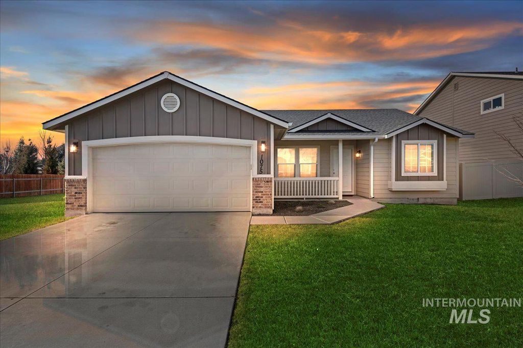 Photo of 1075 Threave Ave, Kuna, ID 83634 (MLS # 98971593)