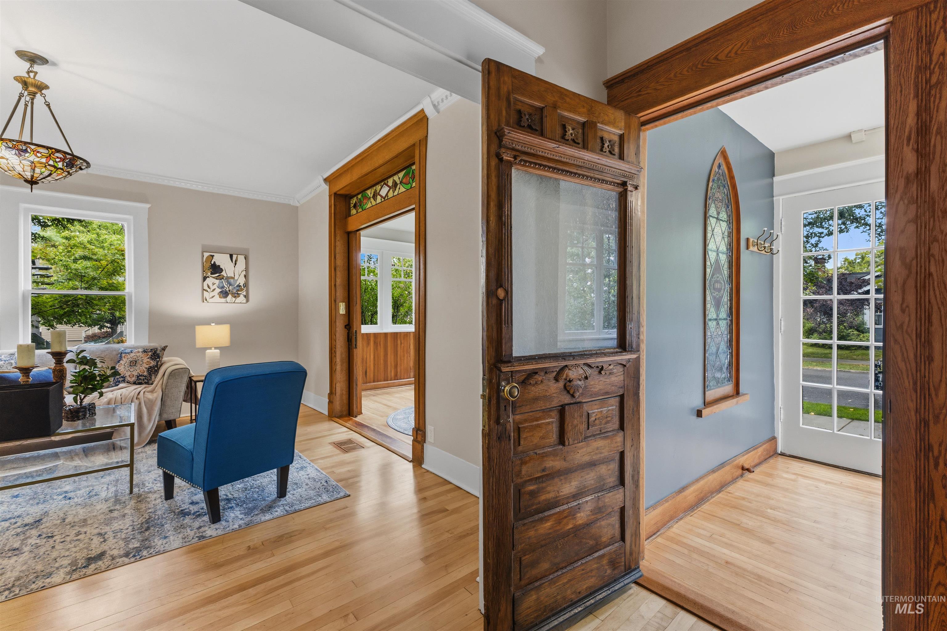 1102 N 16th