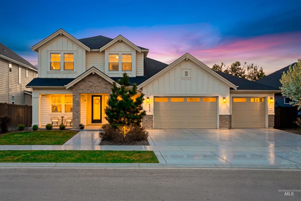 Photo of 6839 N Willowside Ave, Meridian, ID 83646 (MLS # 98981124)