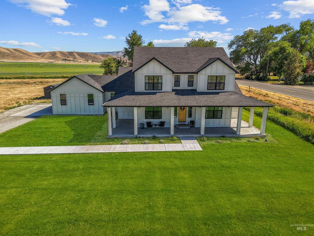 Photo of 853 E 300 S, Declo, ID 83323 (MLS # 98990300)