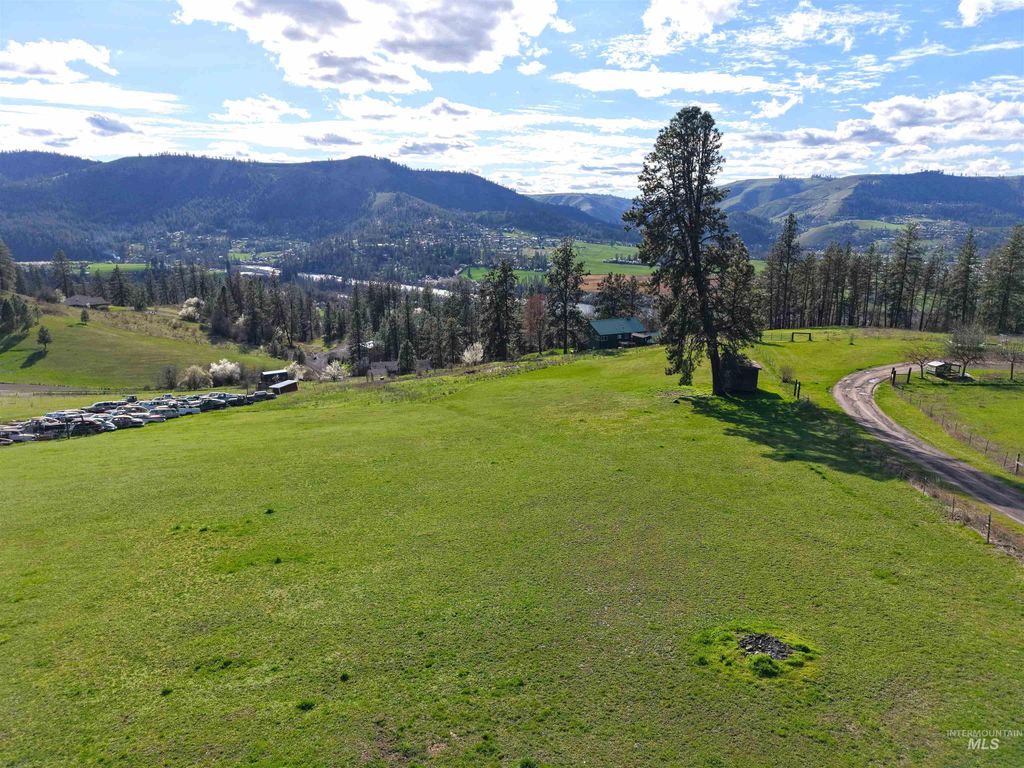 Photo of 268 Mattoon Rd, Kamiah, ID 83536 (MLS # 98981473)