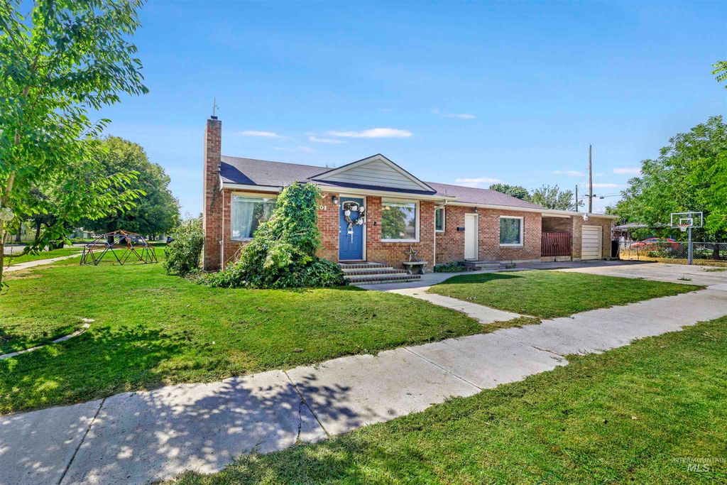 Photo of 201 W 19th Street, Burley, ID 83318 (MLS # 98975241)