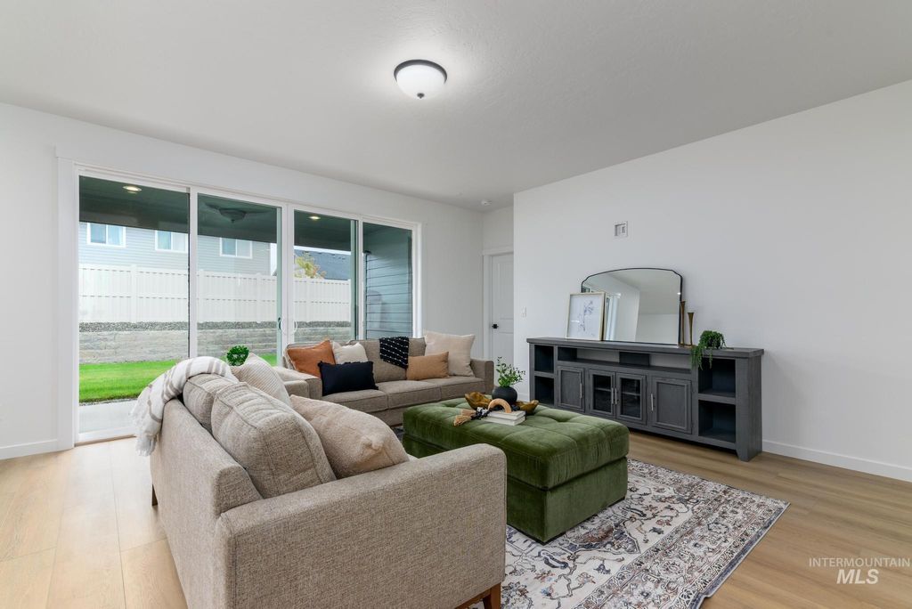 Photo of 6310 W Snow Currant St, Meridian, ID 83646 (MLS # 98981784)