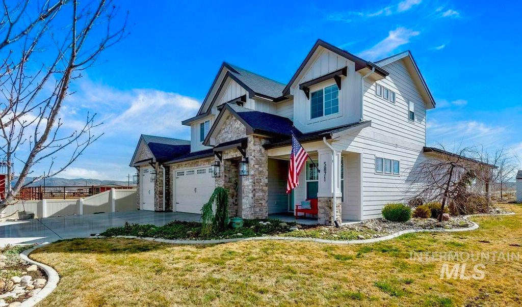 Photo of 5871 E Zaffre Ridge St, Boise, ID 83716 (MLS # 98976991)