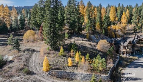 Photo of 116 Golden Bar Court, Donnelly, ID 83615 (MLS # 98966665)