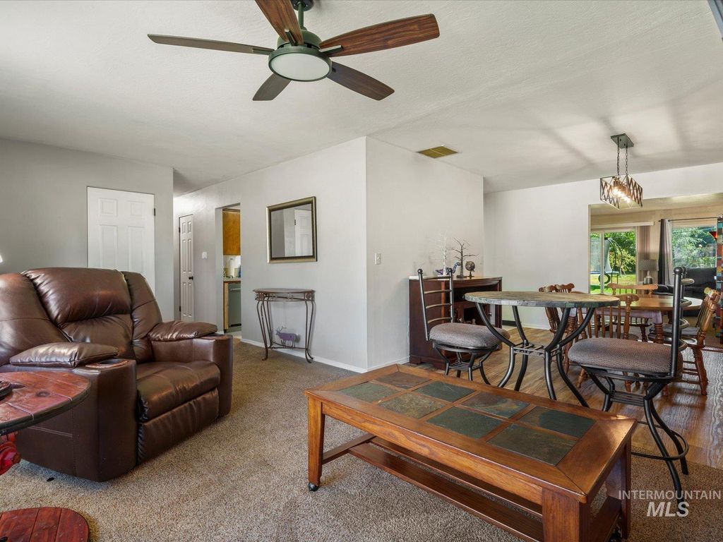 Photo of 406 15th Ave N, Payette, ID 83661 (MLS # 98962549)