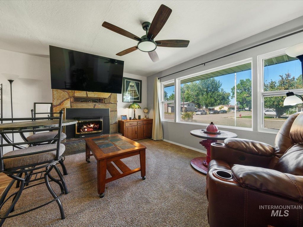 Photo of 406 15th Ave N, Payette, ID 83661 (MLS # 98962549)