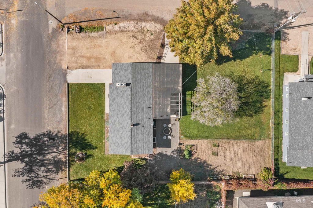 Photo of 224 Motzko St, Marsing, ID 83639 (MLS # 98965044)