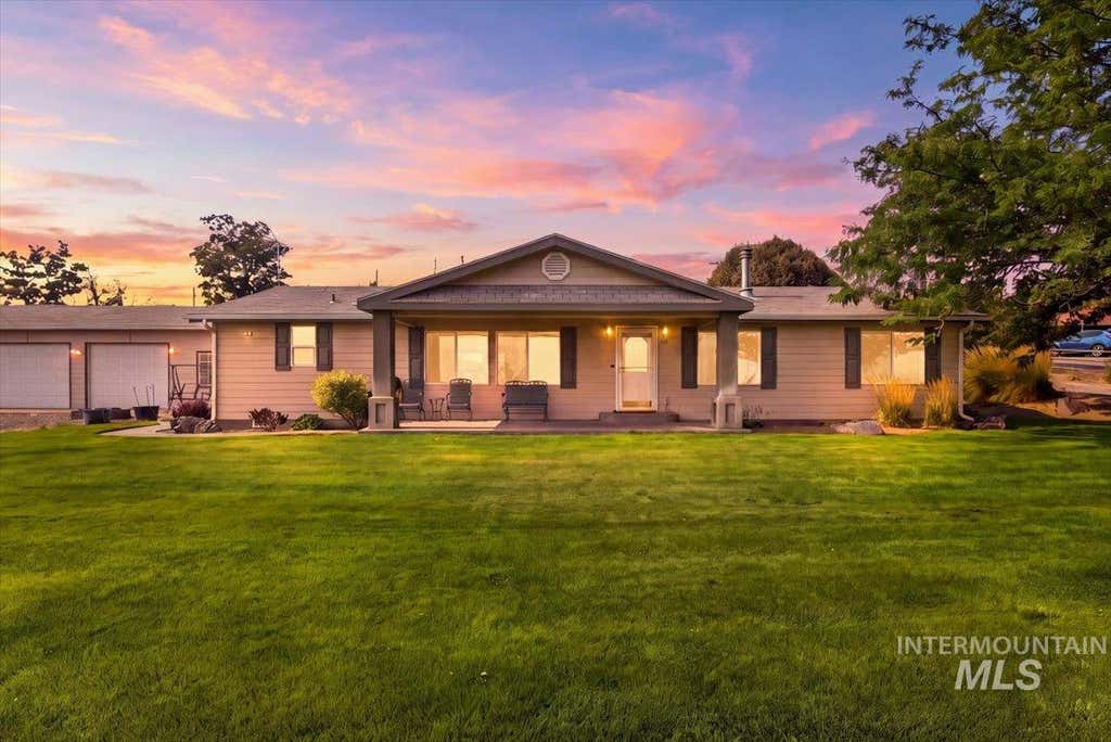 Photo of 310 Frontage Rd, Grand View, ID 83624 (MLS # 98996585)