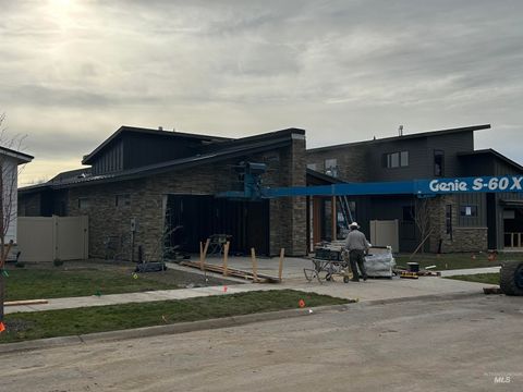 Photo of 683 W Wrangler St, Meridian, ID 83646 (MLS # 98969308)