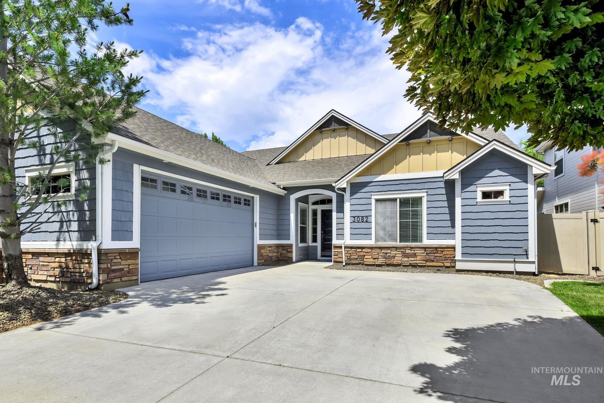 3082 E Deerhill Dr