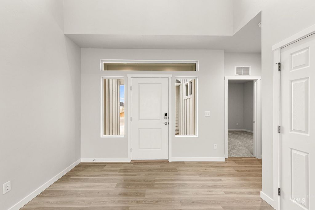 Photo of 17191 N Swan Springs Pl, Nampa, ID 83687 (MLS # 98981591)