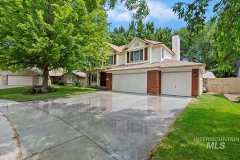 Photo of 13246 W Bluebell Dr, Boise, ID 83713 (MLS # 98946680)