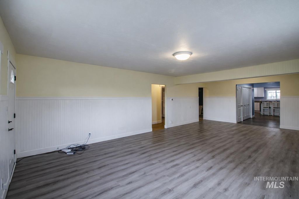 Photo of 252 SE Boulevard Blvd, New Plymouth, ID 83655 (MLS # 98979880)