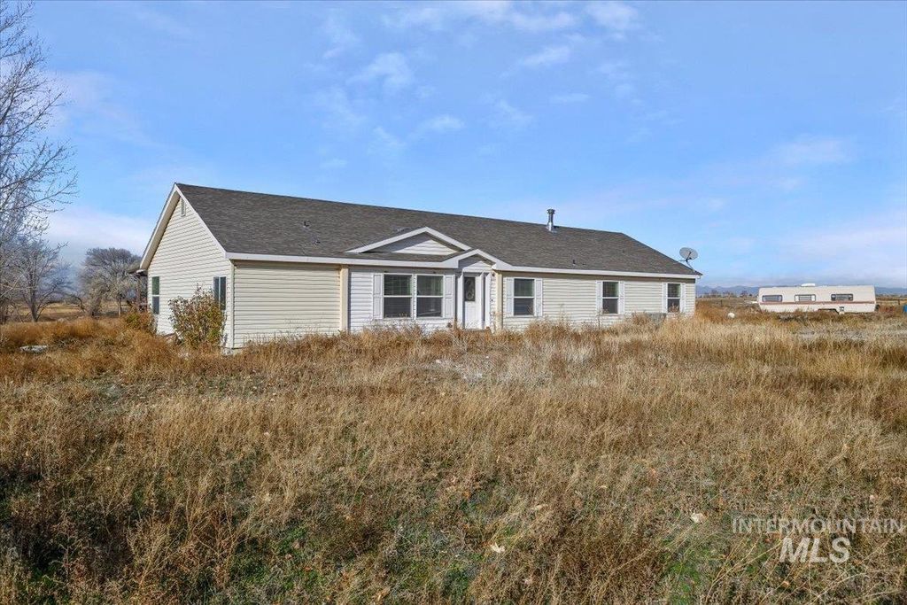 Photo of 2476 S 1100 E, Hagerman, ID 83301 (MLS # 98968490)