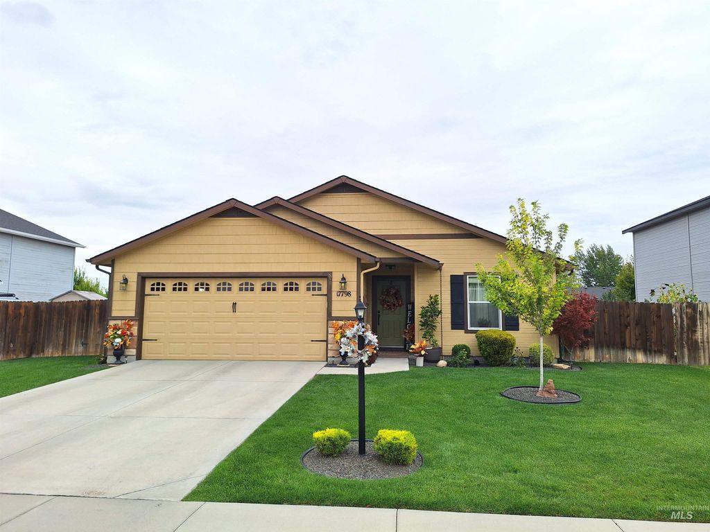 Photo of 17798 Mesa Springs Ave, Nampa, ID 83687 (MLS # 98963547)