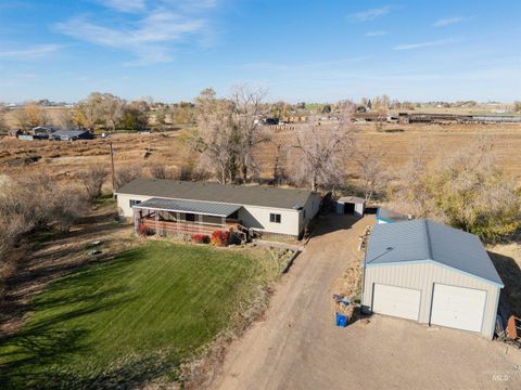 Photo of 216 E 450 S, Jerome, ID 83338 (MLS # 98967659)