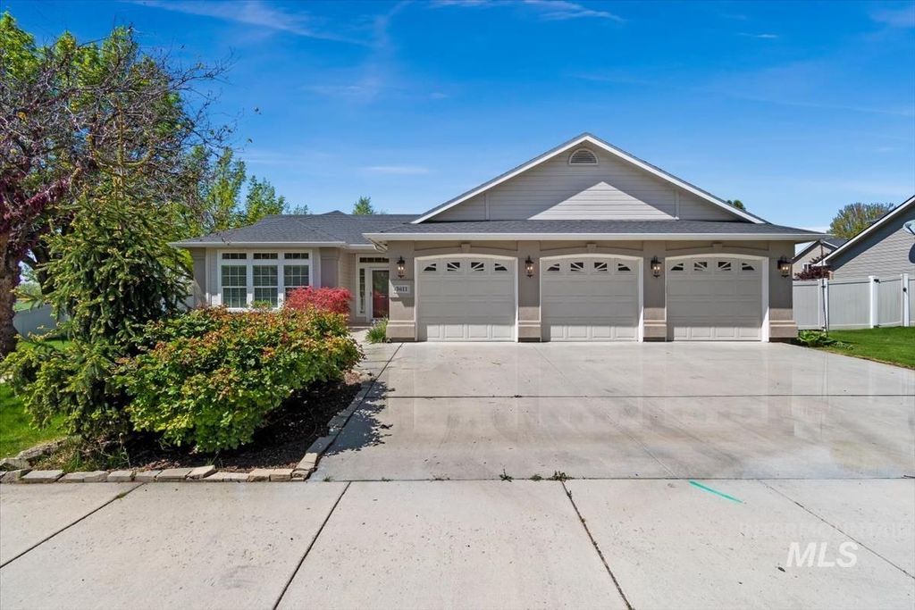 Photo of 3611 N Price Way, Meridian, ID 83646 (MLS # 98984635)