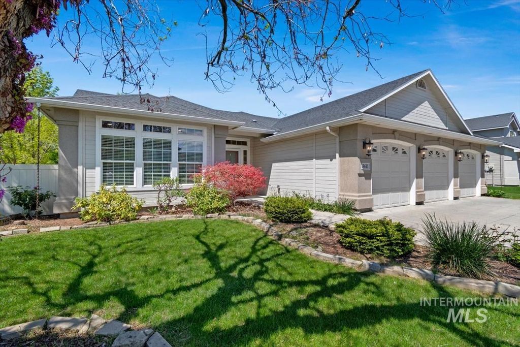 Photo of 3611 N Price Way, Meridian, ID 83646 (MLS # 98984635)