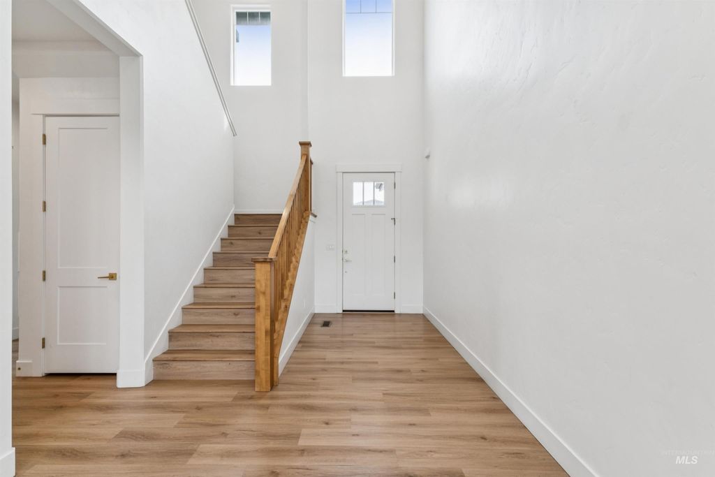 Photo of 5379 S Mesa Trail Pl, Meridian, ID 83642 (MLS # 98981744)