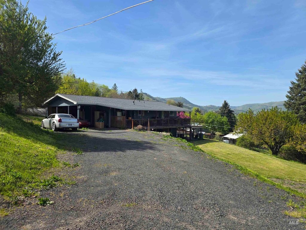 Photo of 223 Larch Rd, Kamiah, ID 83536 (MLS # 98984098)