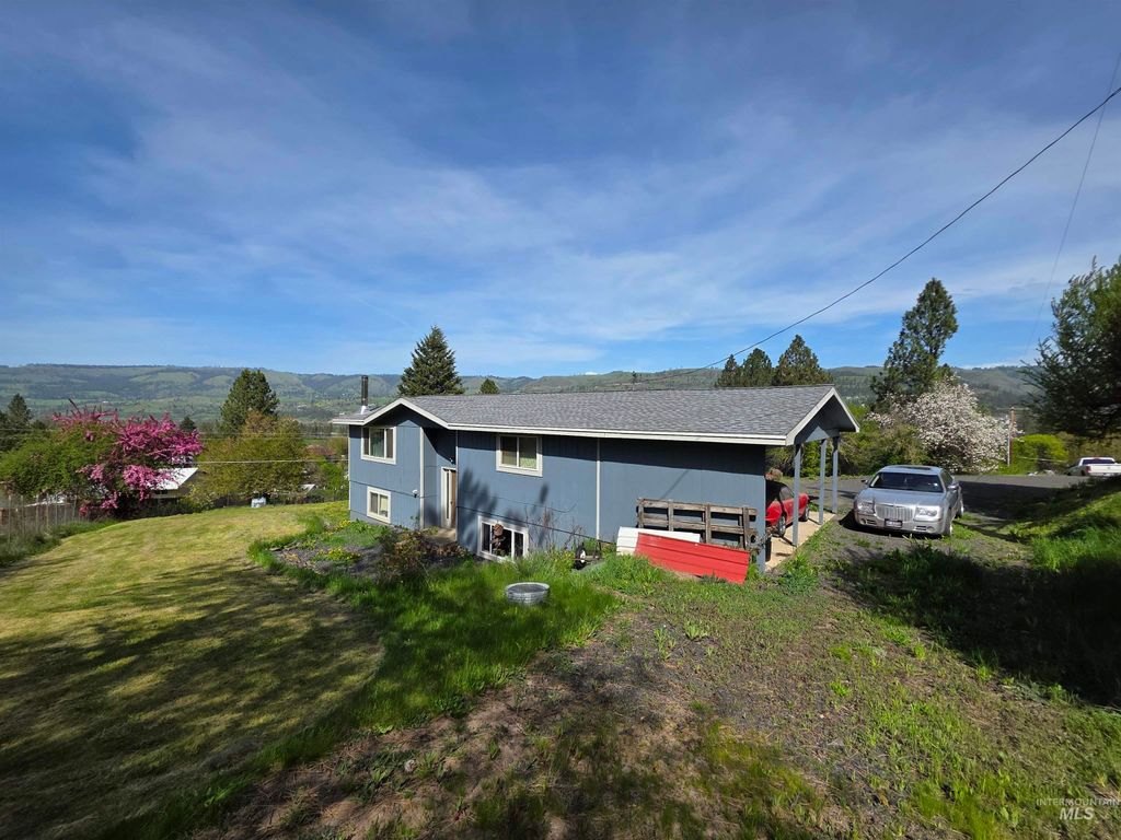 Photo of 223 Larch Rd, Kamiah, ID 83536 (MLS # 98984098)