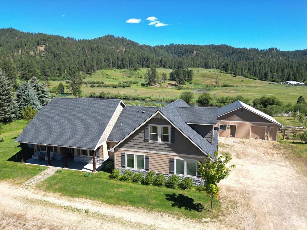 Photo of 73 River Ranch Rd, Garden Valley, ID 83622 (MLS # 98987542)