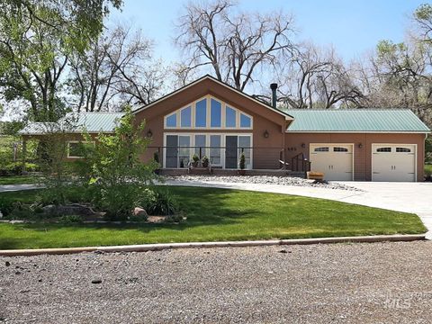 Photo of 685 King Ave, Ontario, OR 97914 (MLS # 98969138)