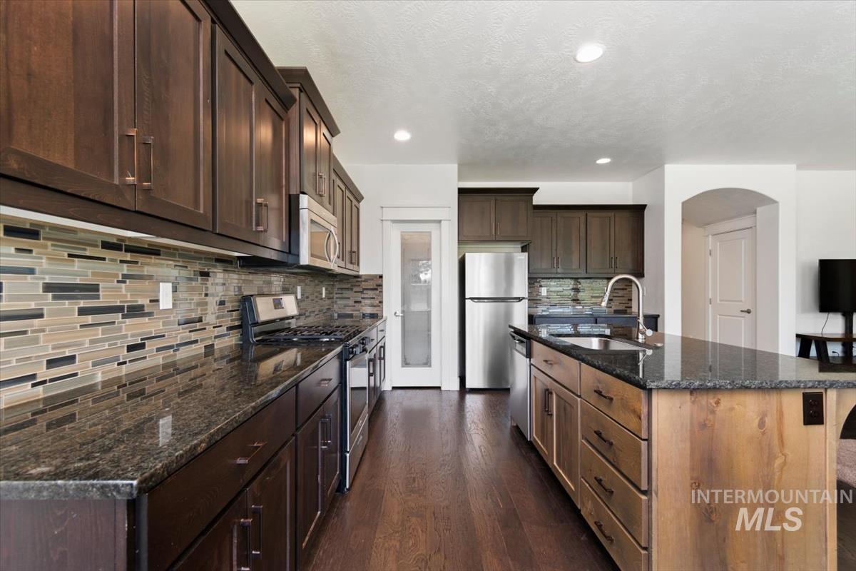 4406 S Lava Springs Loop