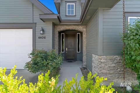Photo of 4406 S Lava Springs Loop, Nampa, ID 83686 (MLS # 98986225)