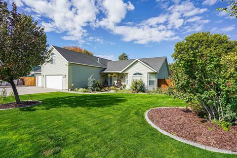 Photo of 500 E 19th Street, Burley, ID 83318 (MLS # 98964646)