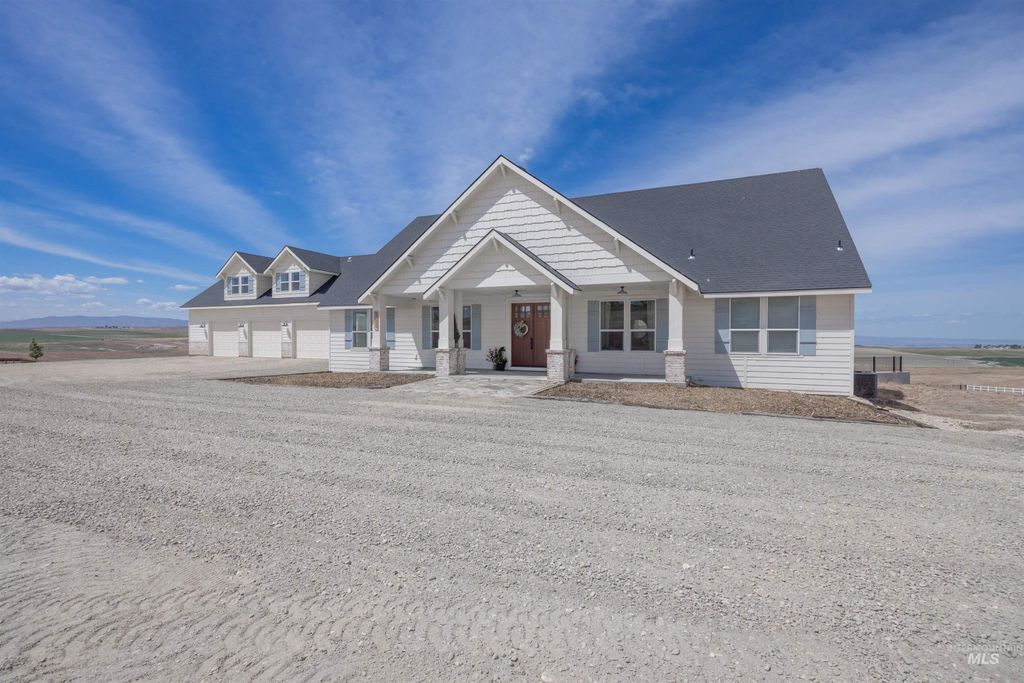 Photo of 9853 Salmon Ridge Pl, Nampa, ID 83686 (MLS # 98987536)