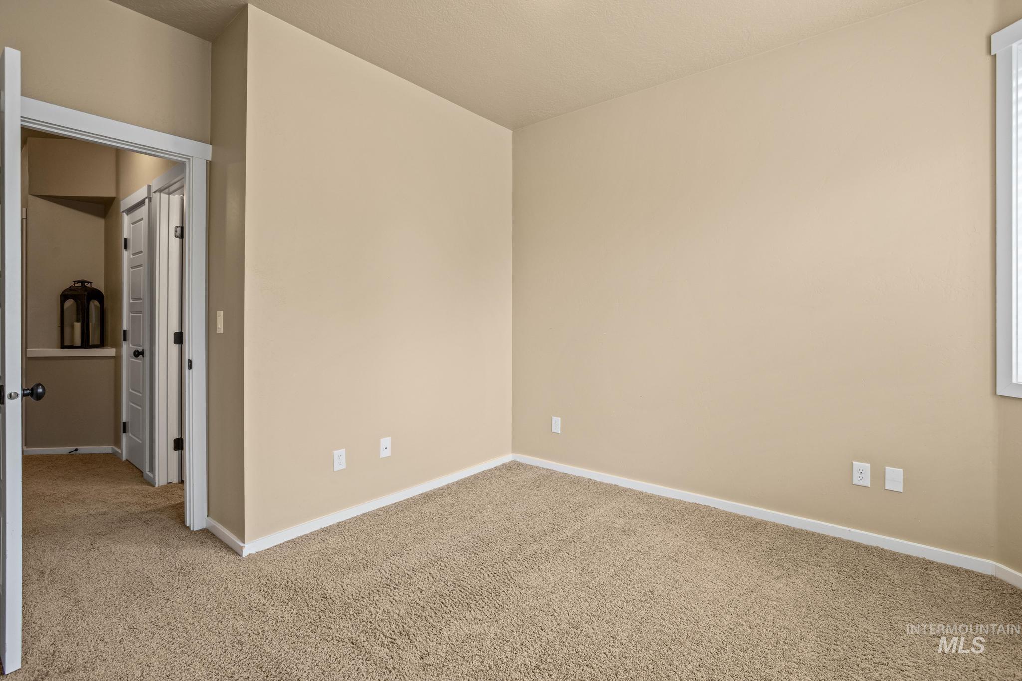 Empty room
