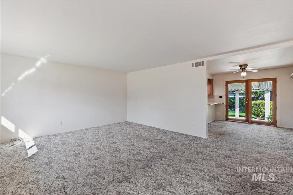 Photo of 3826 W Pasadena Dr, Boise, ID 83705 (MLS # 99001106)