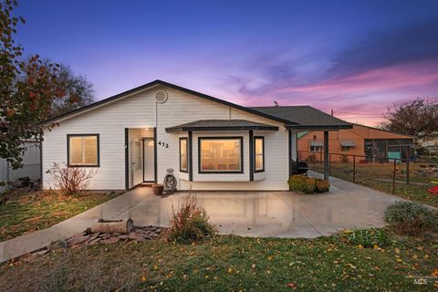 412 W Oregon Ave. Homedale ID 83628