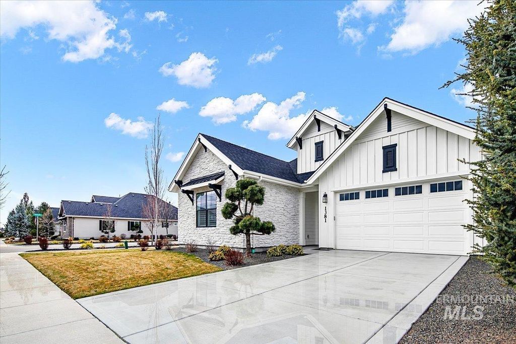 Photo of 1381 N Laconia Ave, Eagle, ID 83616 (MLS # 98976809)