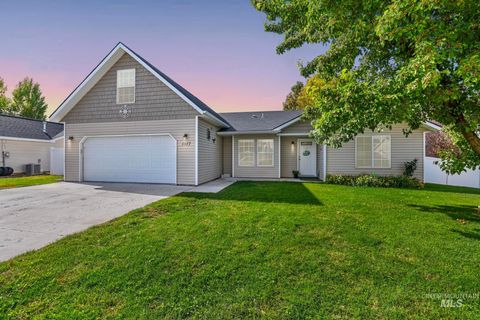 Photo of 1517 N Elm St, Jerome, ID 83338 (MLS # 98964794)