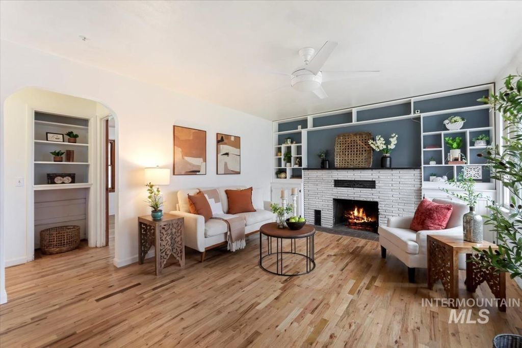 Photo of 2090 N Washington Ave, Emmett, ID 83617 (MLS # 98969364)