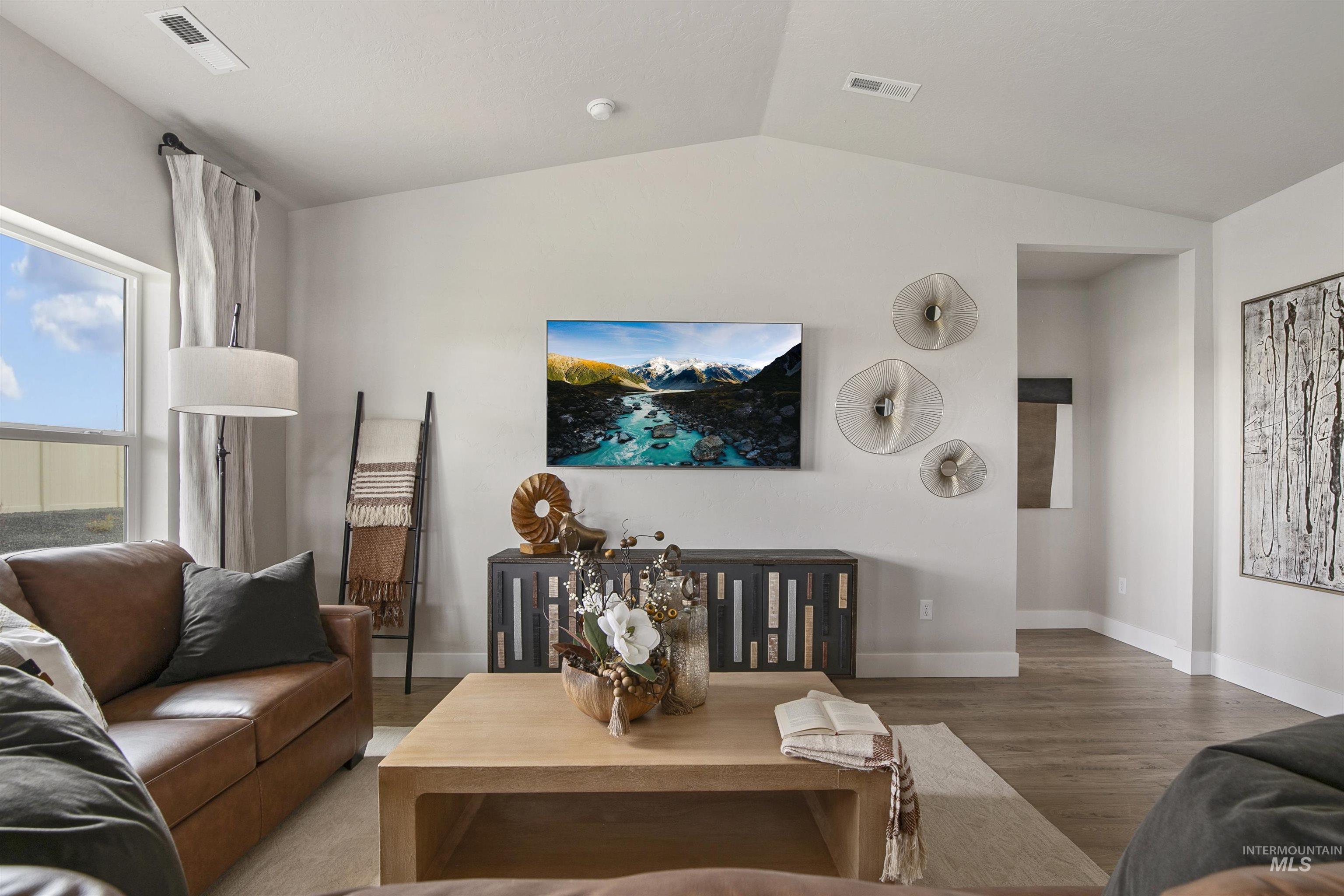 257 W Omphale St.
